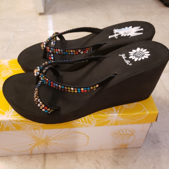 Yellow Box | Shoes | Yellowbox Multi Color Stone Black Wedge Sandals |  Poshmark